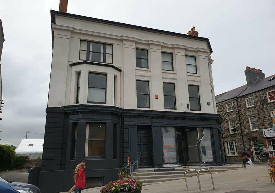 Canfas Gallery Cardigan Renovation